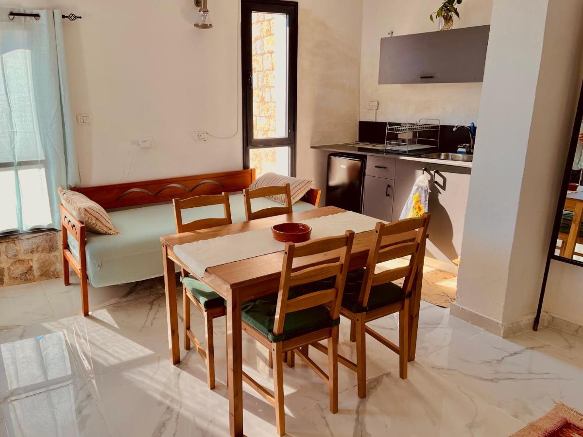 Mishpahat Price Zefat Exterior photo